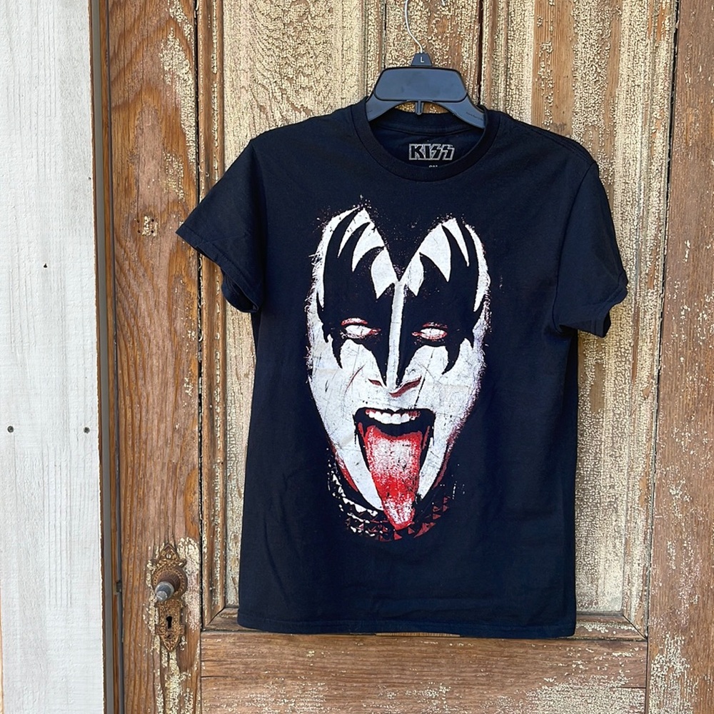 Kiss shirt Vintage Size small